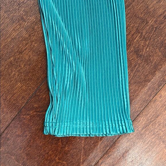 Free People Leah Twist Top in Pleated Teal Fabric, Size Large - Picture 9 of 14